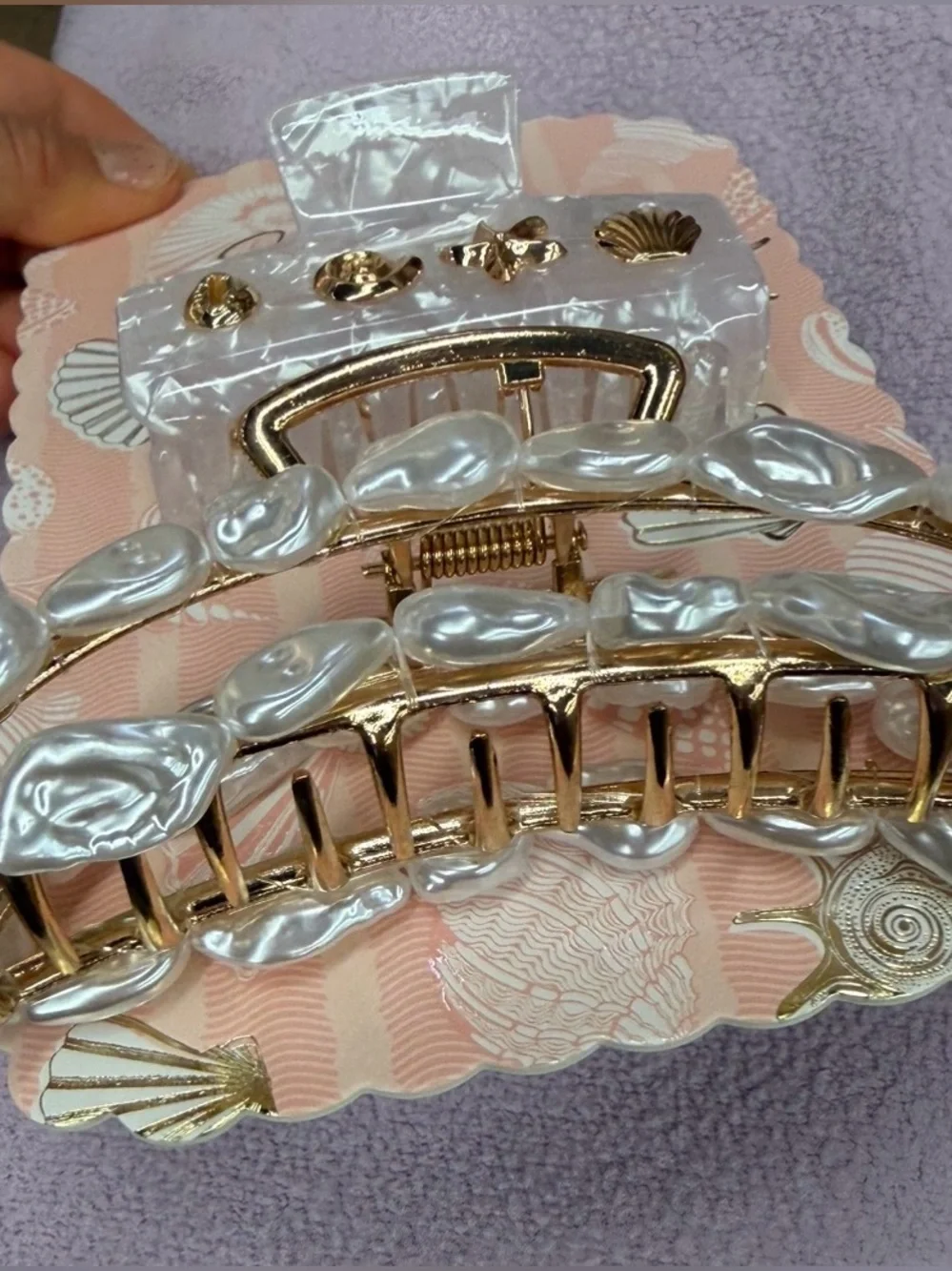 NWT ⚜️🐚⚜️ Social Strand Nautical Pearls Hair Claw Clips Set of 2
